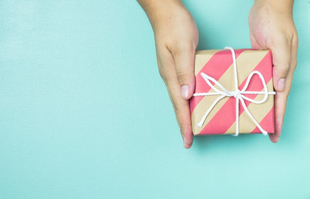 Gifts to buy someone who is celebrating their recovery anniversary